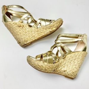 BCBGeneration gold wedges size 8